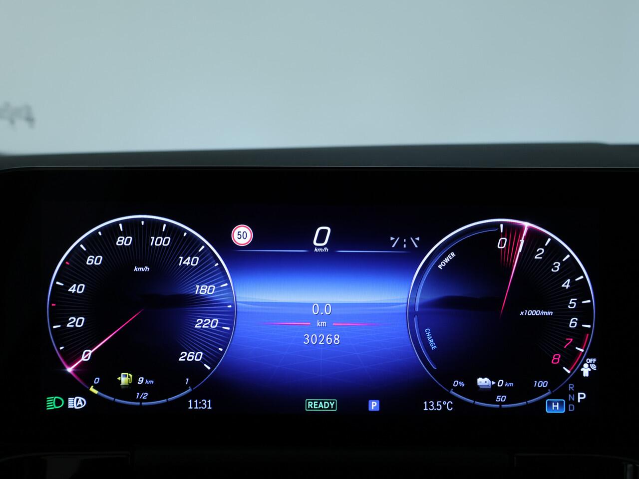 Mercedes-Benz GLA-KLASSE 250 e AMG Plug-In Hybride | AMG Line Advanced Plus | Panorama Schuif-Kanteldak | Dodehoek Assist | Stuur en Stoelverwarming | Inclusief 24 maanden Mercedes-Benz Certified garantie voor Europa.