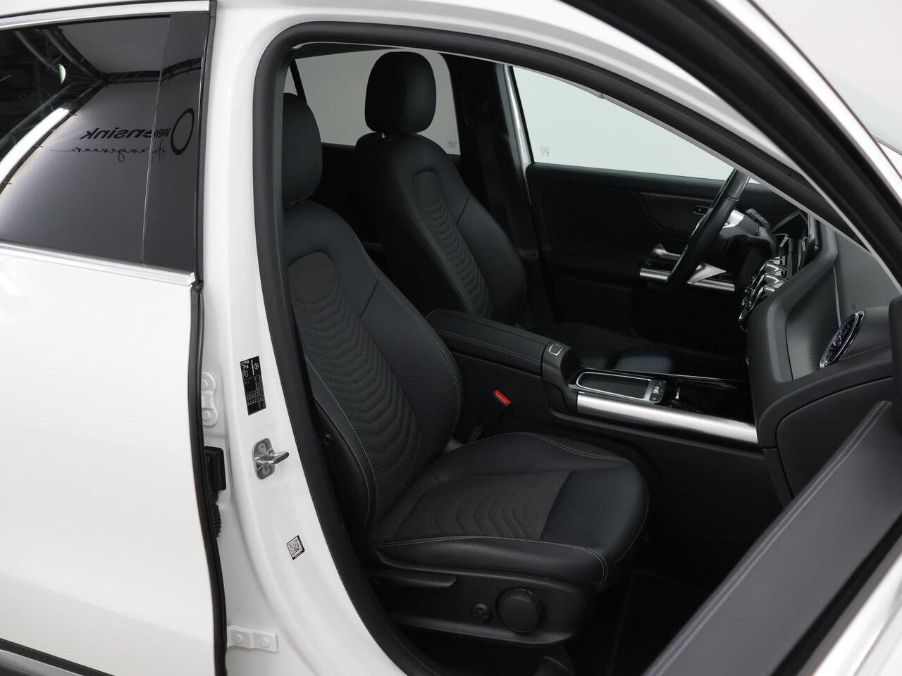 Mercedes-Benz GLA-KLASSE 250 e Luxury Line | Trekhaak | Night pakket | Stoelverwarming |