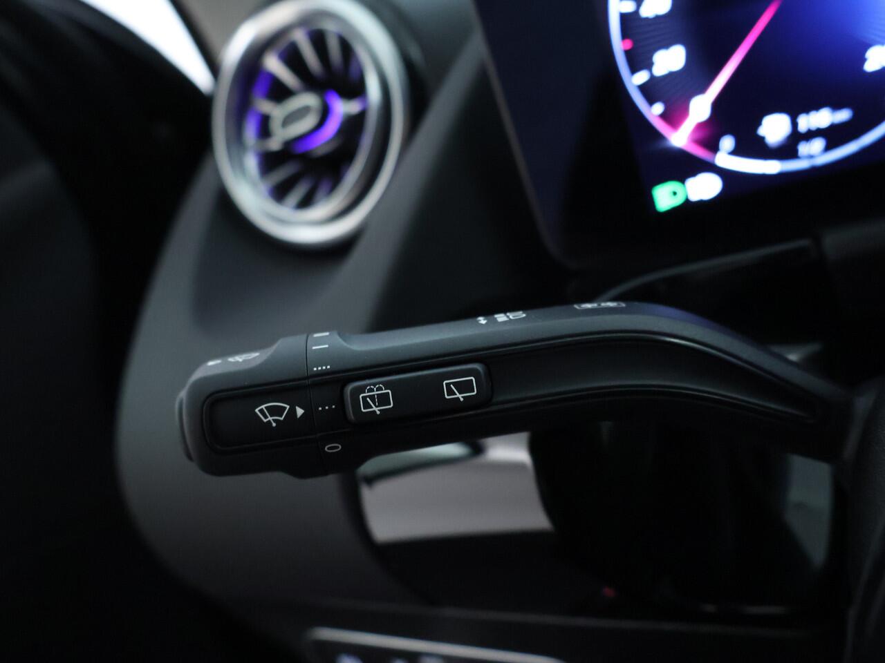 Mercedes-Benz GLA-KLASSE 250 e Plug-In Hybride Edition Progressive Line | Night Pakket | Multibeam Koplampen | Distronic | 11 kW Laden | Stuur en Stoelverwarming. Inclusief 24 maanden MB Certified garantie voor Europa.