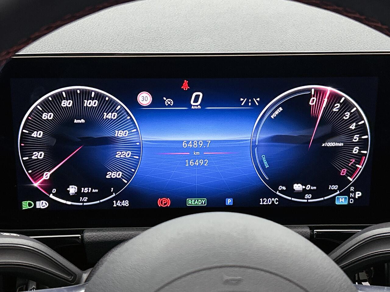 Mercedes-Benz GLA-KLASSE 250 e AMG Plug-in hybride AMG Line Premium Plus | Panorama Schuif-Kanteldak | Head-up-Display | Memory Voorstoelen | 360°-Camera. Inclusief 24 maanden MB Certified garantie voor Europa.