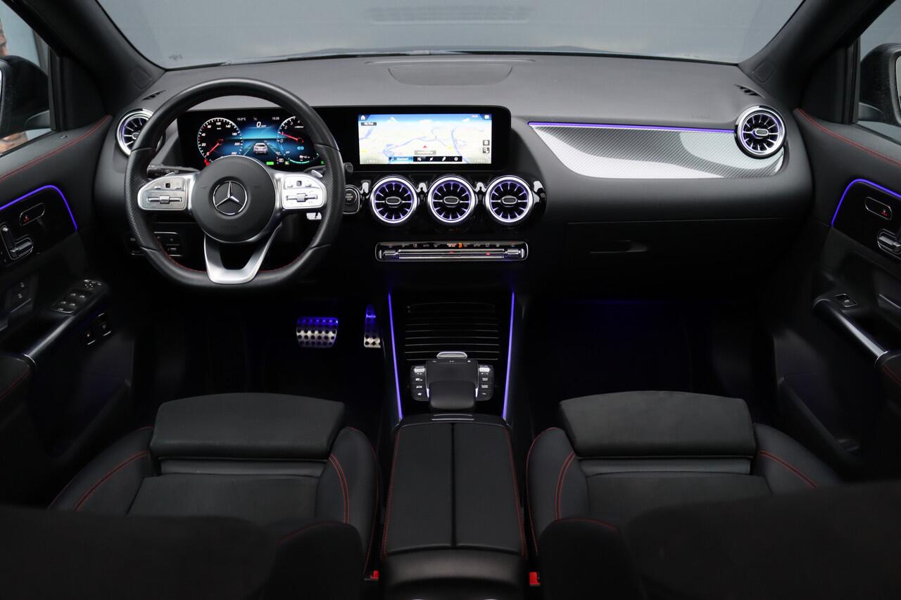 Mercedes-Benz GLA-KLASSE 250 e AMG Line | Panoramadak | Memory | Advanced Sound System | Surround Camera | Keyless Go | Sfeerverlichting | Nightpakket |