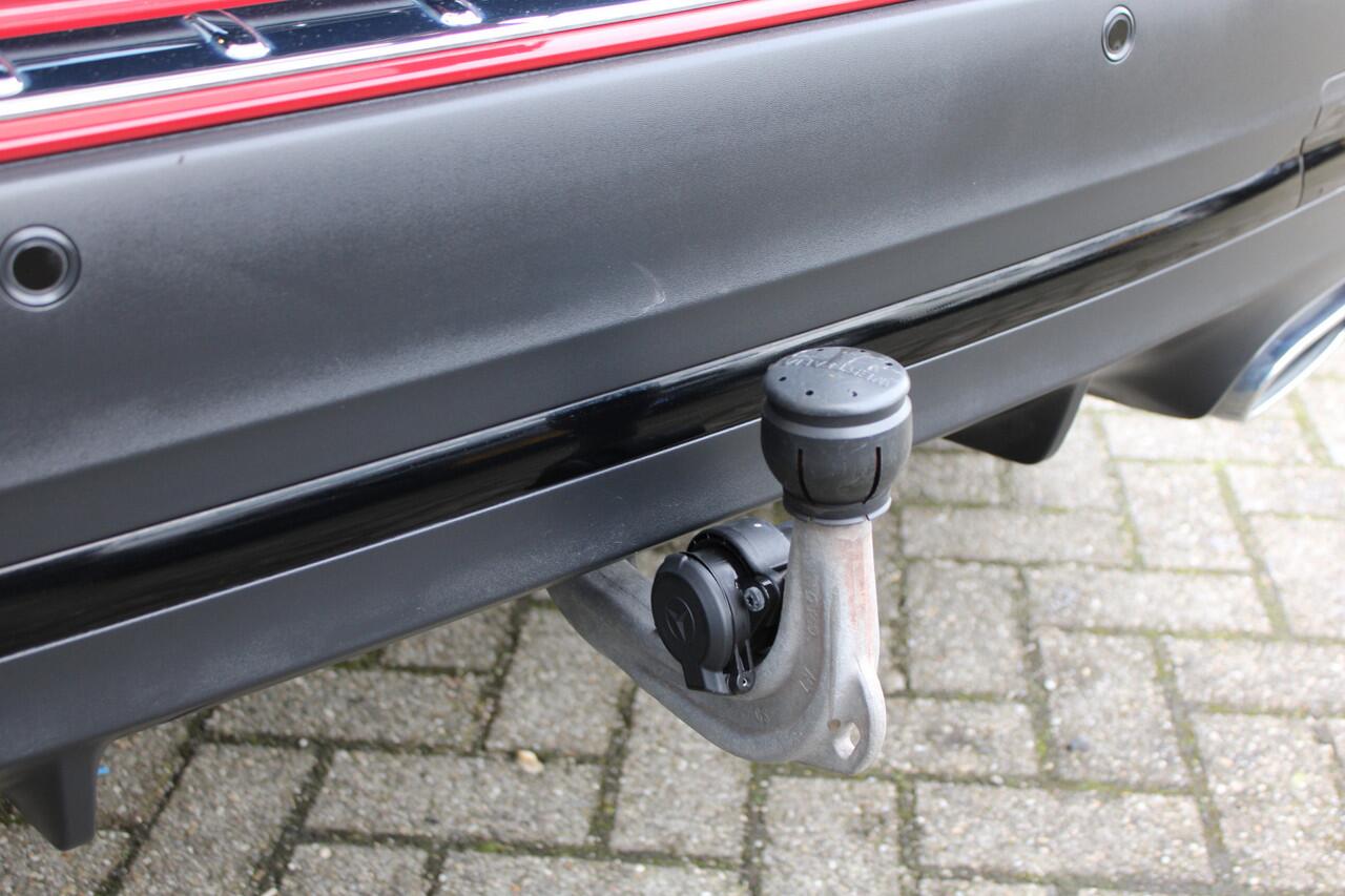 Mercedes-Benz GLA-KLASSE 250e AUT8 AMG NIGHT PAKKET PANORAMADAK DISTRONIC MEMORY SFEER 360-CAMERA TREKHAAK