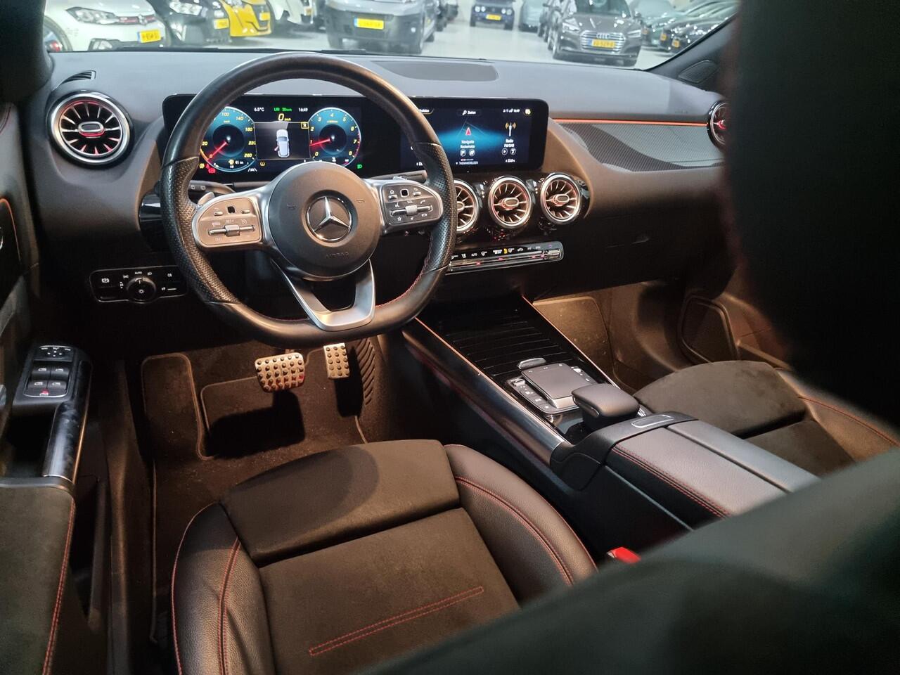 Mercedes-Benz GLA-KLASSE 200 Business Solution AMG Camera | Stoelverwarming | Navi | Pdc V + A