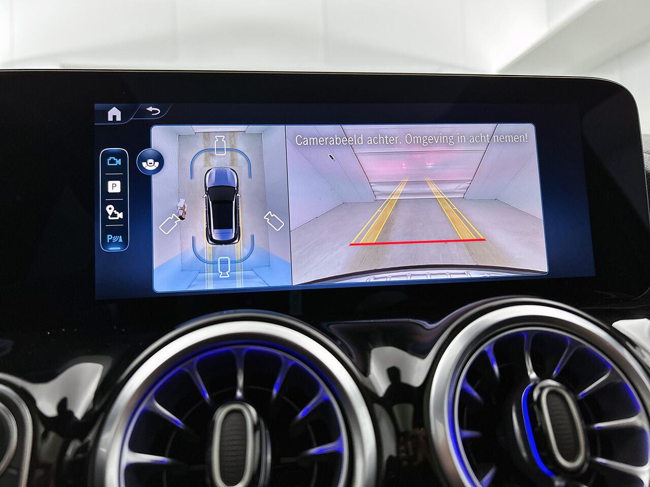 Mercedes-Benz GLA-KLASSE 250 e AMG Plug-In Hybride | Panoramadak | Distronic | 360°-camera | Dode Hoek Ass | Keyless Go |Stuur en Stoelverwarming. Inclusief 24 maanden Mercedes-Benz Certified garantie voor Europa.