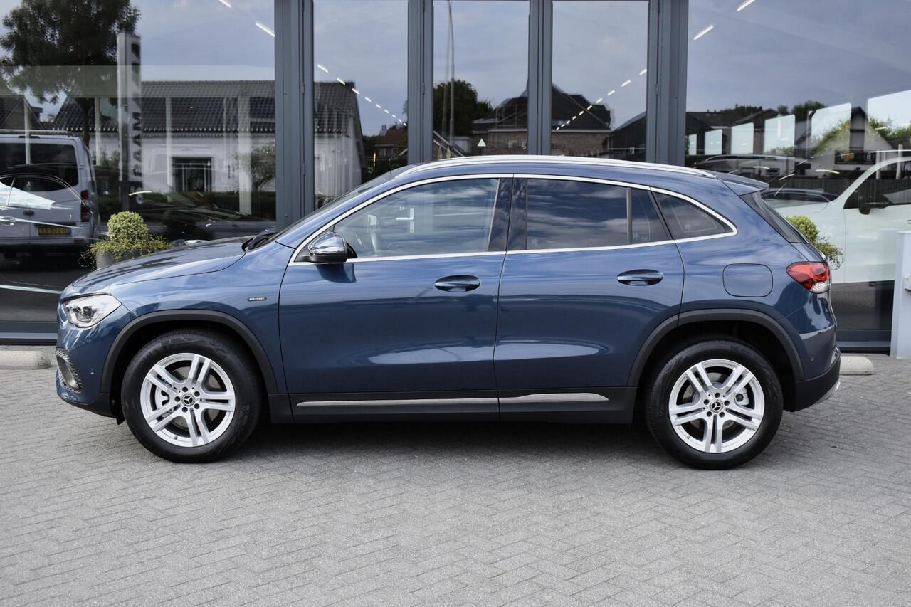 Mercedes-Benz GLA-KLASSE 250 e Progressive Distronic Carplay