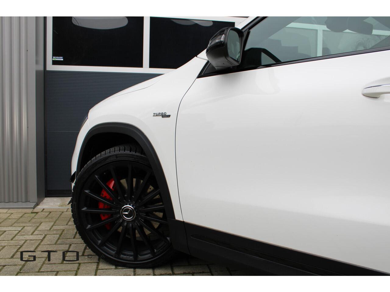 Mercedes-Benz GLA-KLASSE AMG 35 4MATIC AMG Ride Control/Panorama/Camera/Burmester/