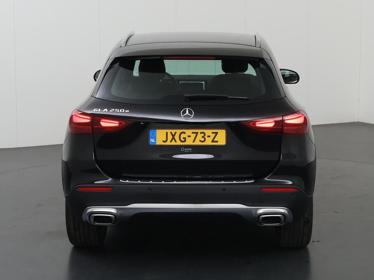 Mercedes-Benz GLA-KLASSE 250 e Luxury Line | Trekhaak | Winter pakket | Widescreen |