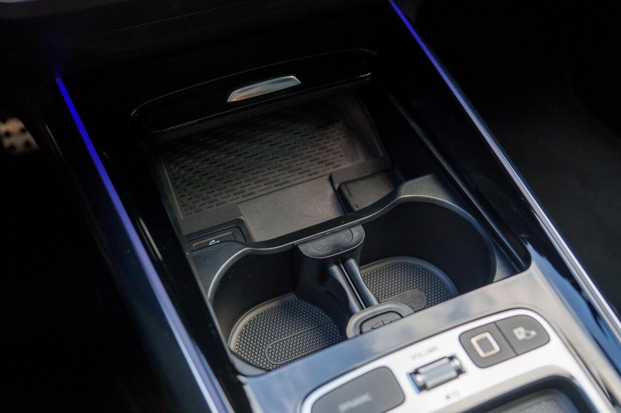 Mercedes-Benz GLA-KLASSE 180 Business Solution AMG | Panoramaschuifdak | Premium Plus | head-up display | Trekhaak