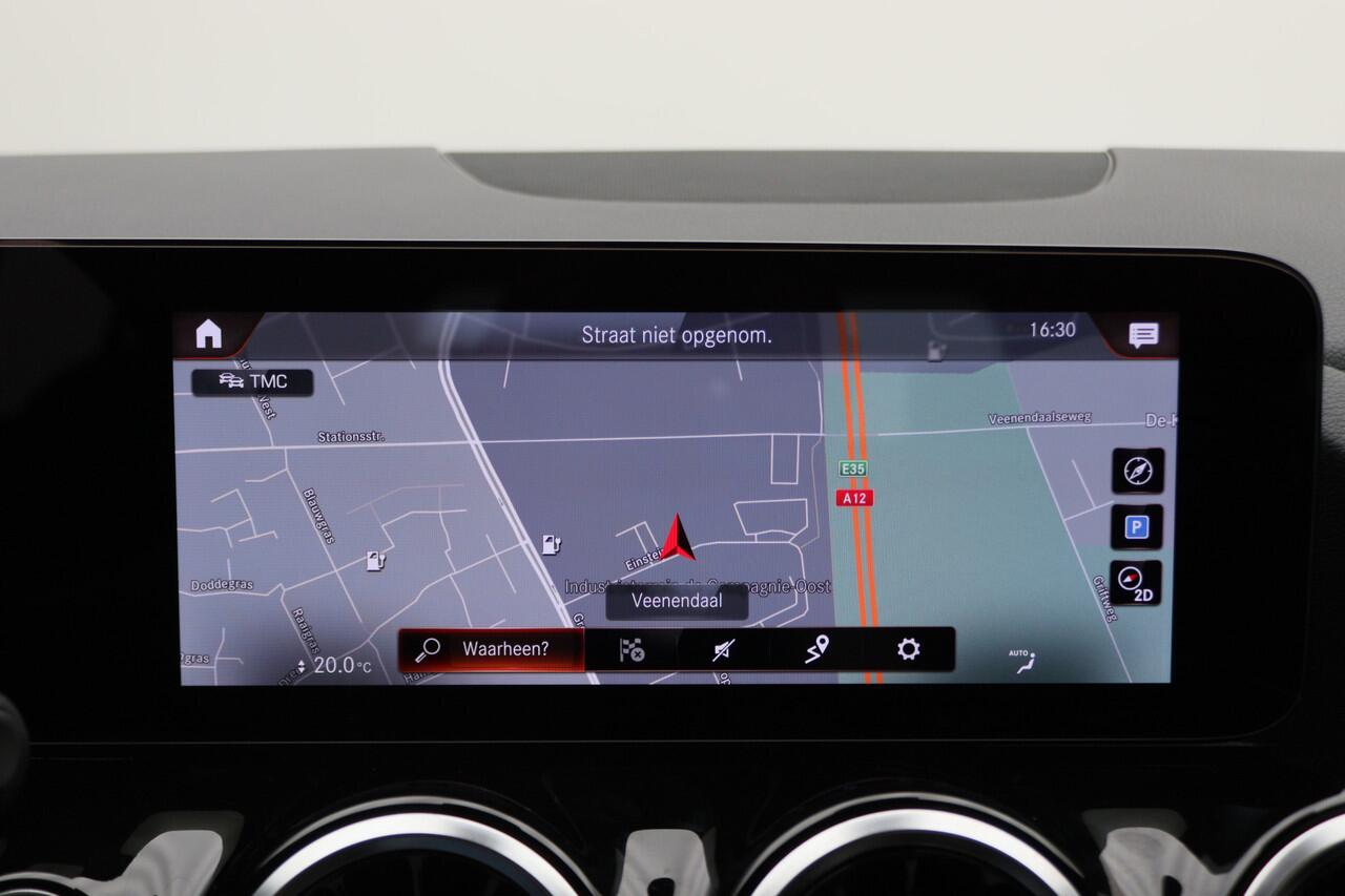 Mercedes-Benz GLA-KLASSE 250 e Business Solution Luxury Limited LED, Virtual Cockpit, Camera, Navigatie, Lane Assist, DAB