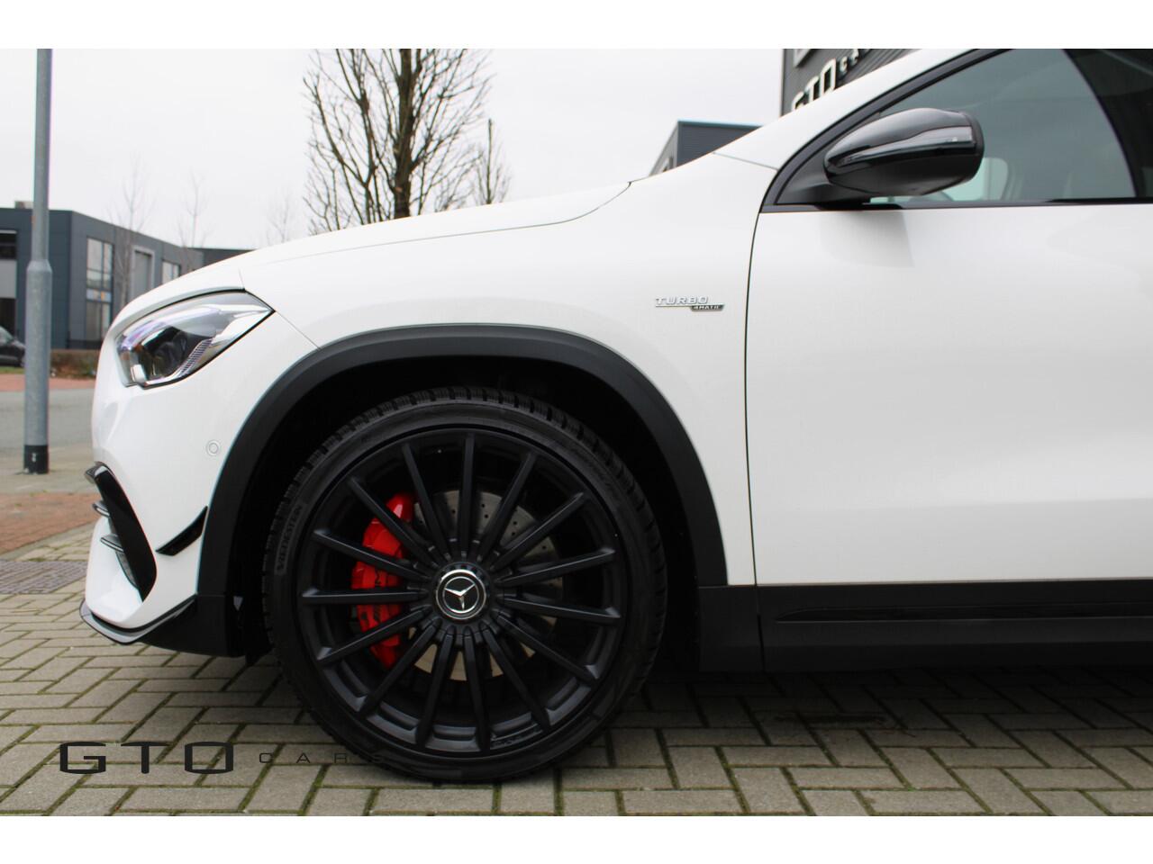 Mercedes-Benz GLA-KLASSE AMG 35 4MATIC AMG Ride Control/Panorama/Camera/Burmester/