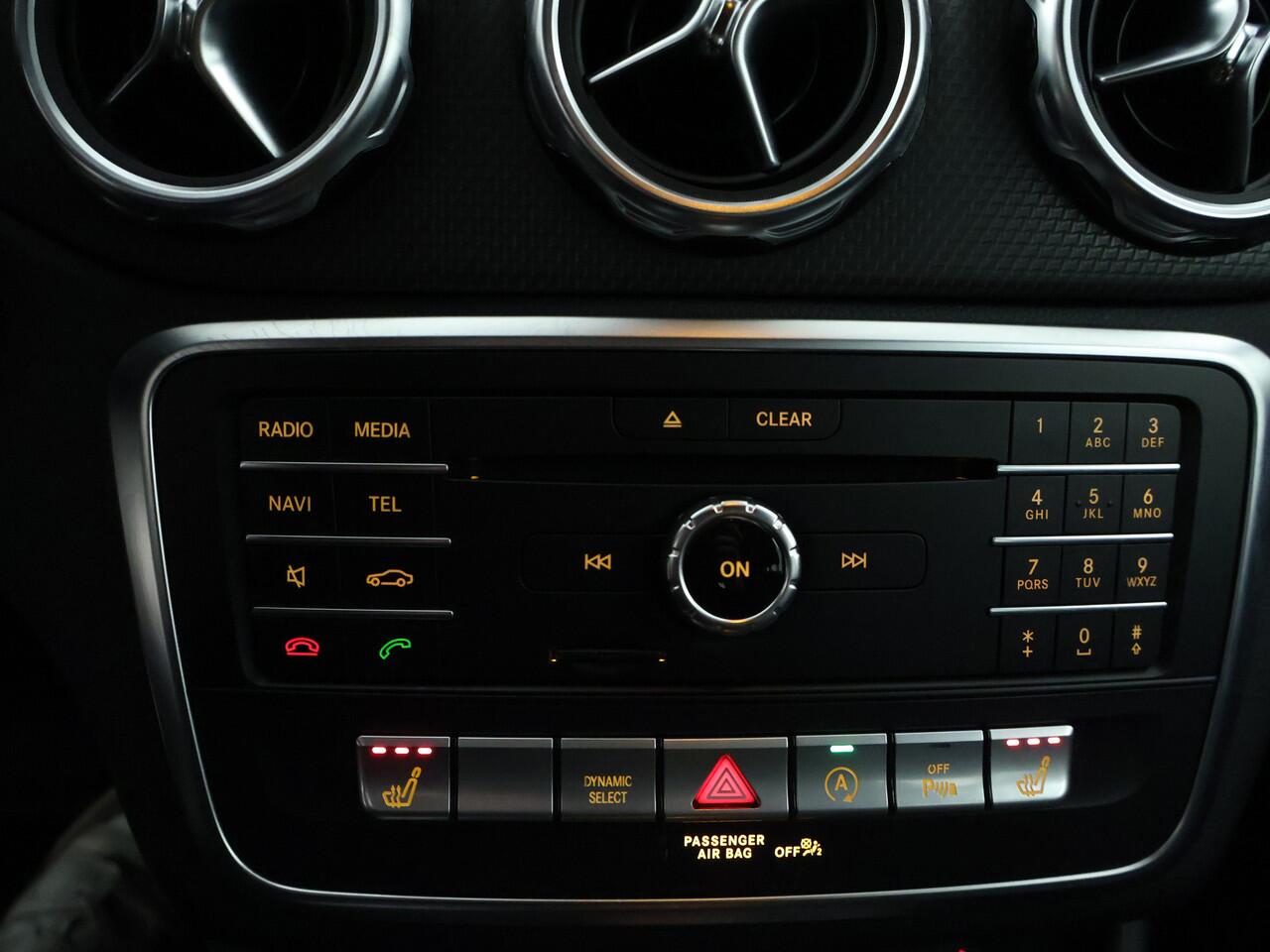 Mercedes-Benz GLA-KLASSE 180 Style automaat | Thermotronic Airco | Parkeersensoren + Camera | EASY PACK achterklep | Stoelverwarming | Navigatie | Inclusief 24 maanden MB Certified garantie voor Europa.