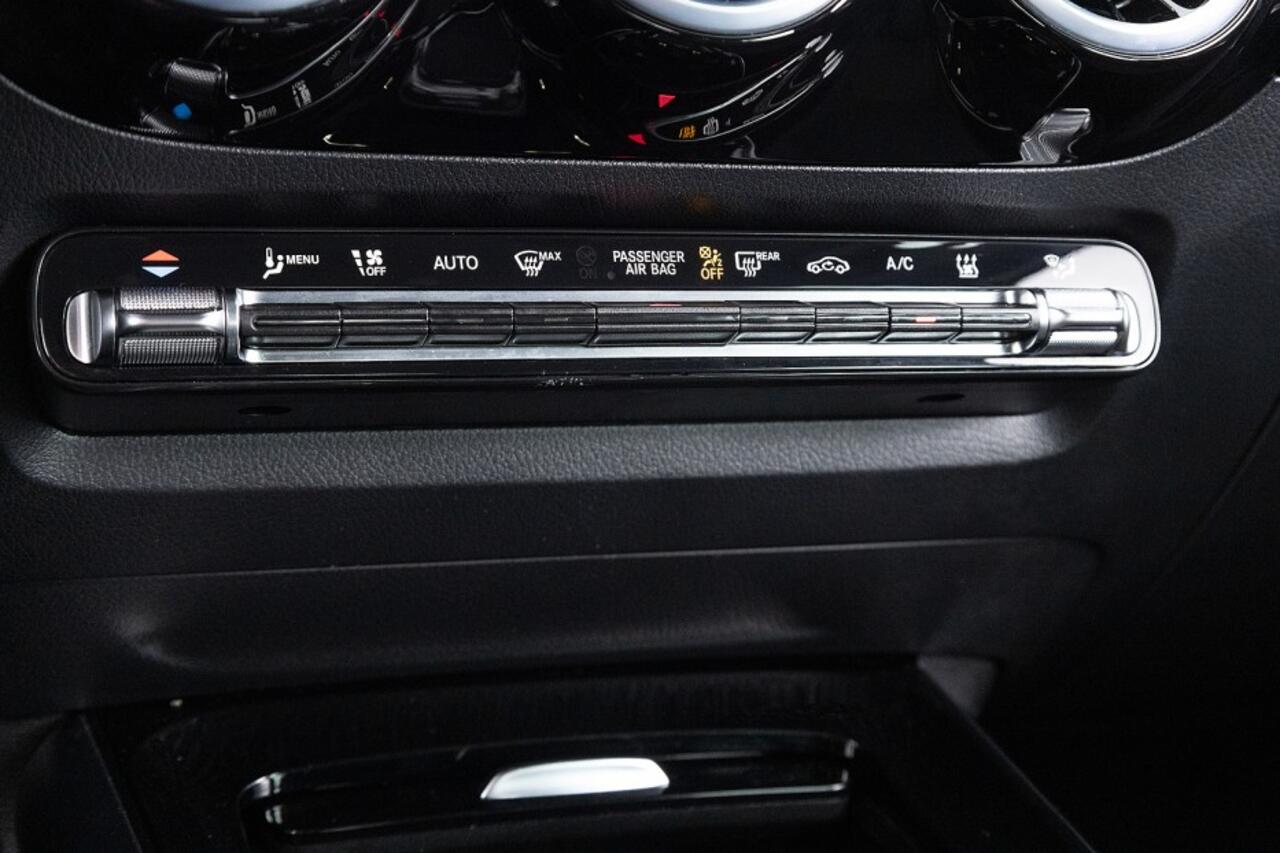 Mercedes-Benz GLA-KLASSE 250 e Business Line | NAVI | CAMERA | ECC | Half LEDER | PHEV