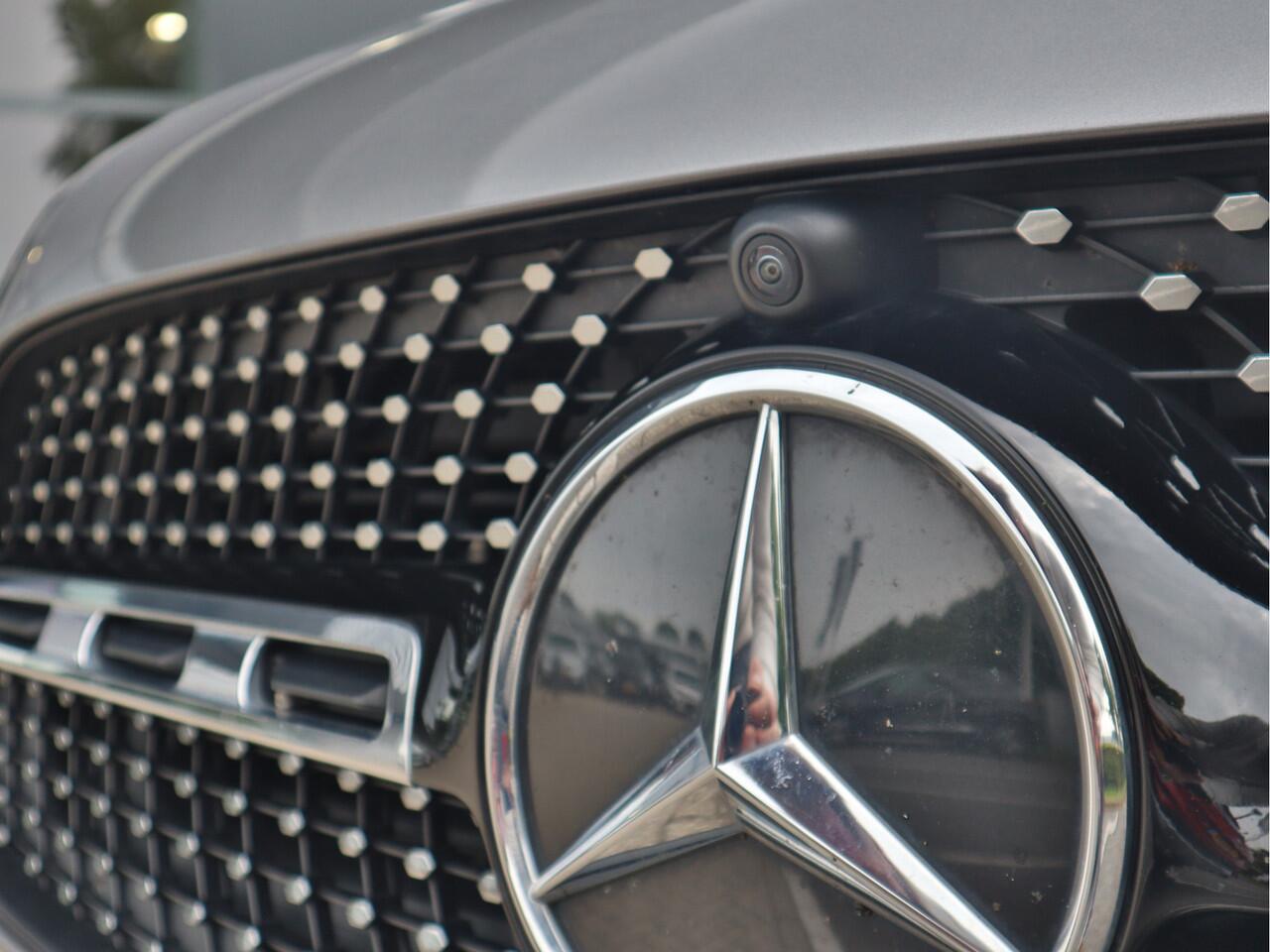 Mercedes-Benz GLA-KLASSE 250 e AMG Line Navi | 360 CAM | CarPlay | 19"LMV | Elektr Trekhaak | PDC | ECC |