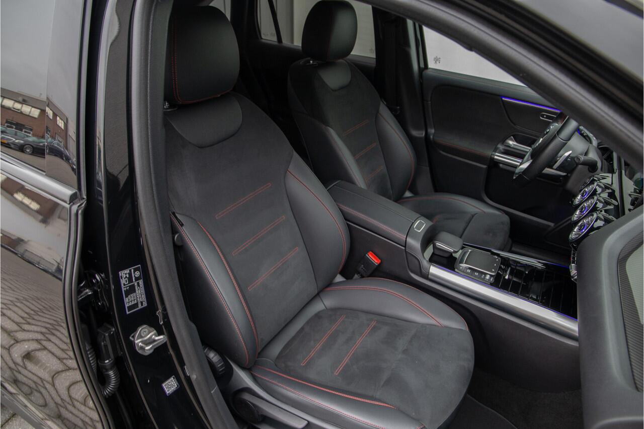 Mercedes-Benz GLA-KLASSE 180 AMG Nightpack, Widescreen, Distronic, Sfeerverlichting 2023