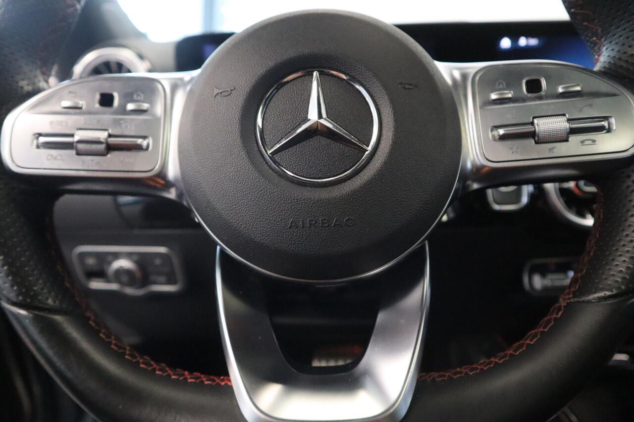 Mercedes-Benz GLA-KLASSE 250 e Business Solution AMG Limited Pano dak LED CC Lane Assist 24 maanden garantie mogelijk (*vraag naar de voorwaarden)