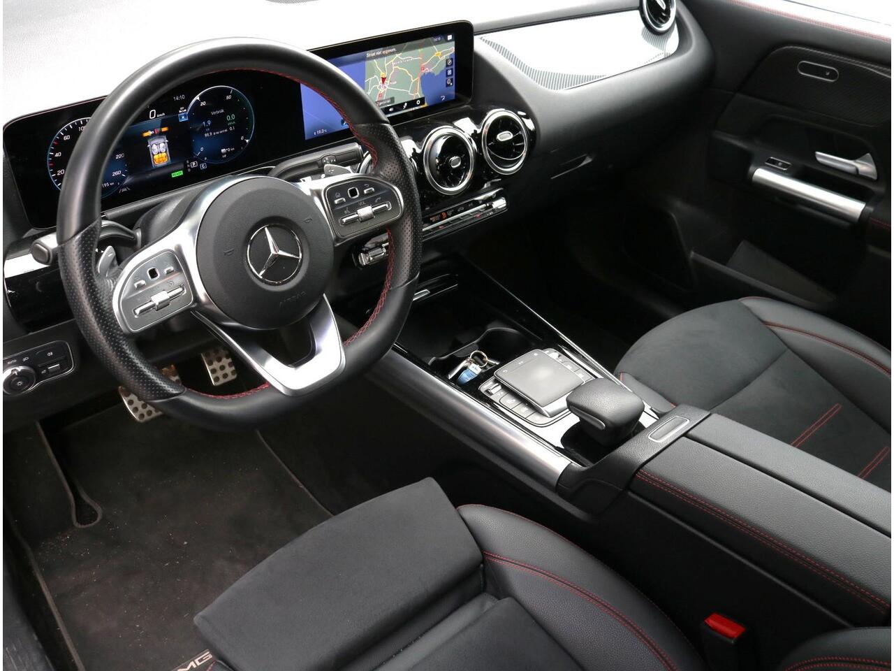 Mercedes-Benz GLA-KLASSE 250 e AMG Line | Trekhaak | Widescreen