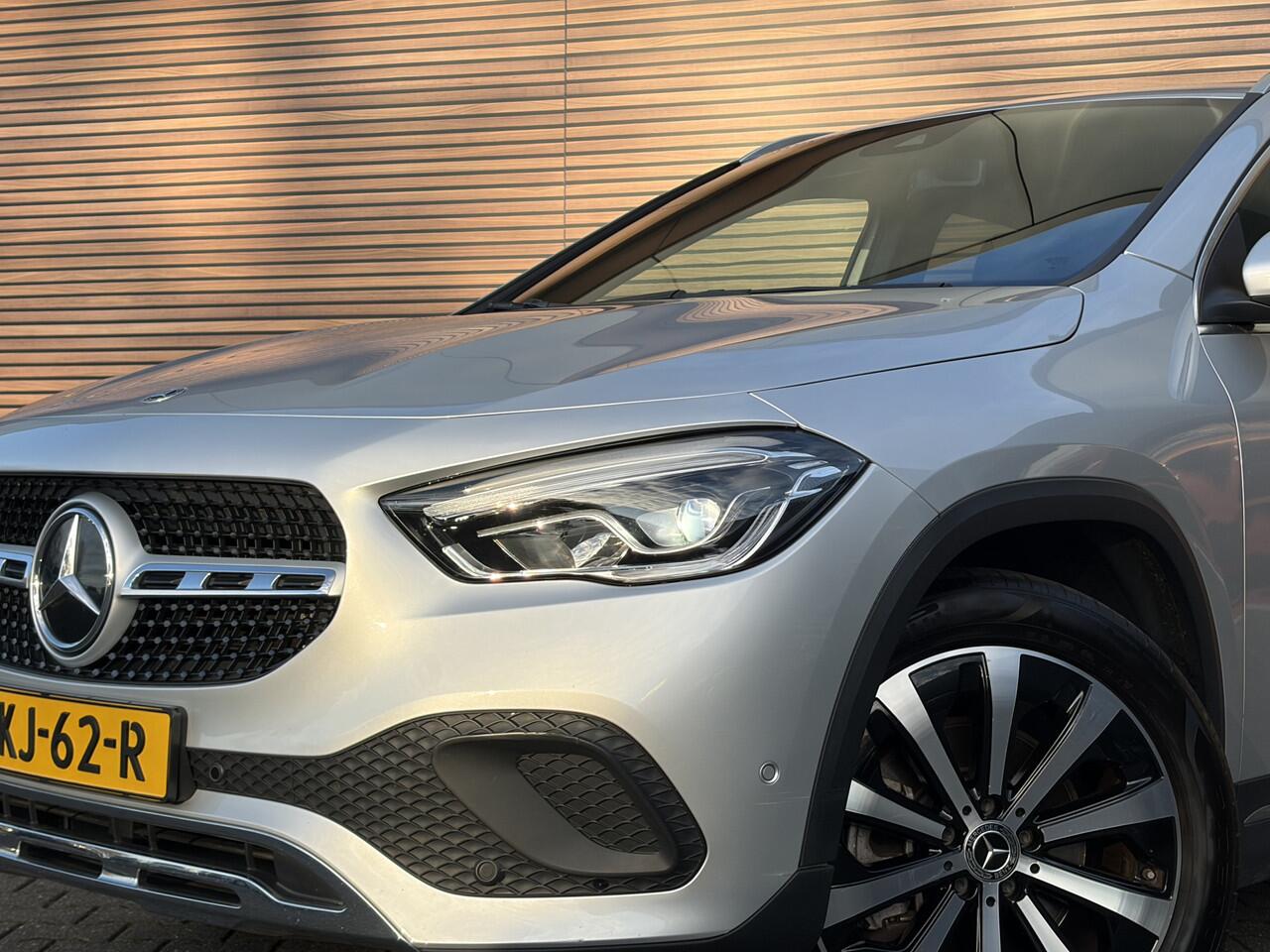 Mercedes-Benz GLA-KLASSE 250 e Business Solution Navigatie / Cruise / Camera