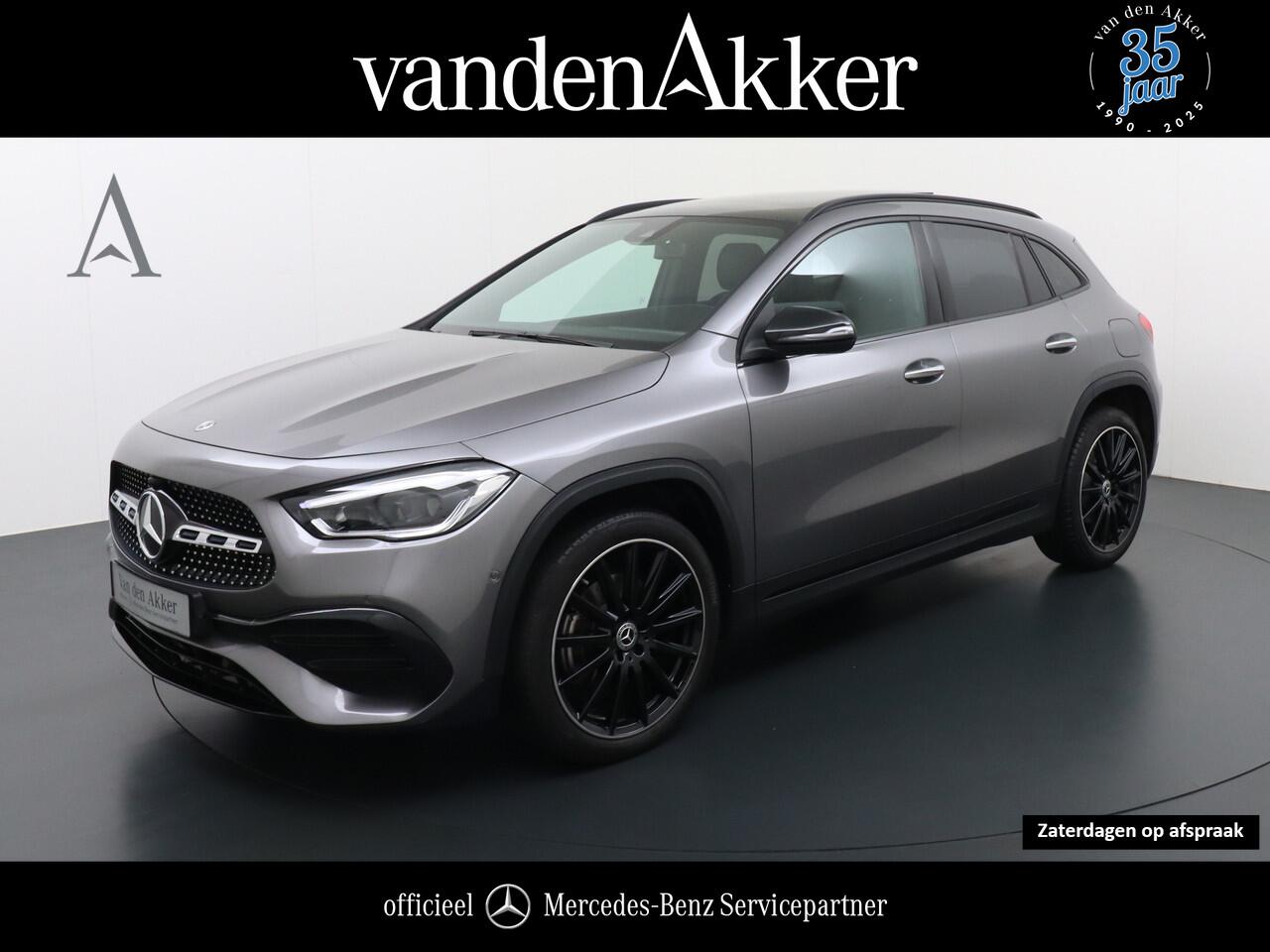 Mercedes-Benz GLA-KLASSE 250 e AMG // Panoramadak // 20" AMG Velgen // Nightpakket // Sfeerverlichting // Camera //