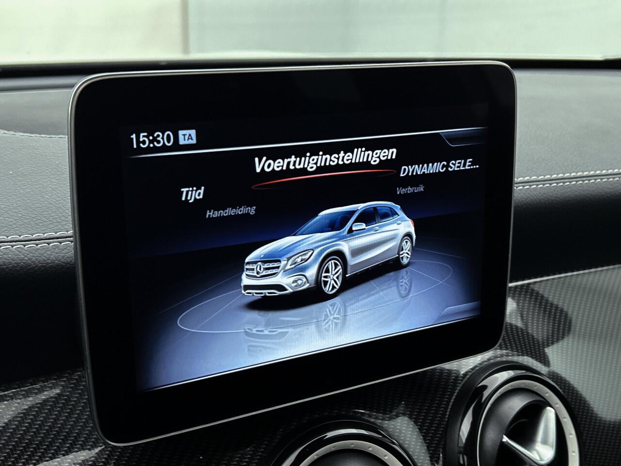 Mercedes-Benz GLA-KLASSE 200 AMG Sport Edition | 19 inch multispaaks AMG-velgen | AMG exterieur + Urban interieur/zwart lederlook Comand Navigatie | Inclusief 24 maanden MB Certified garantie voor Europa.