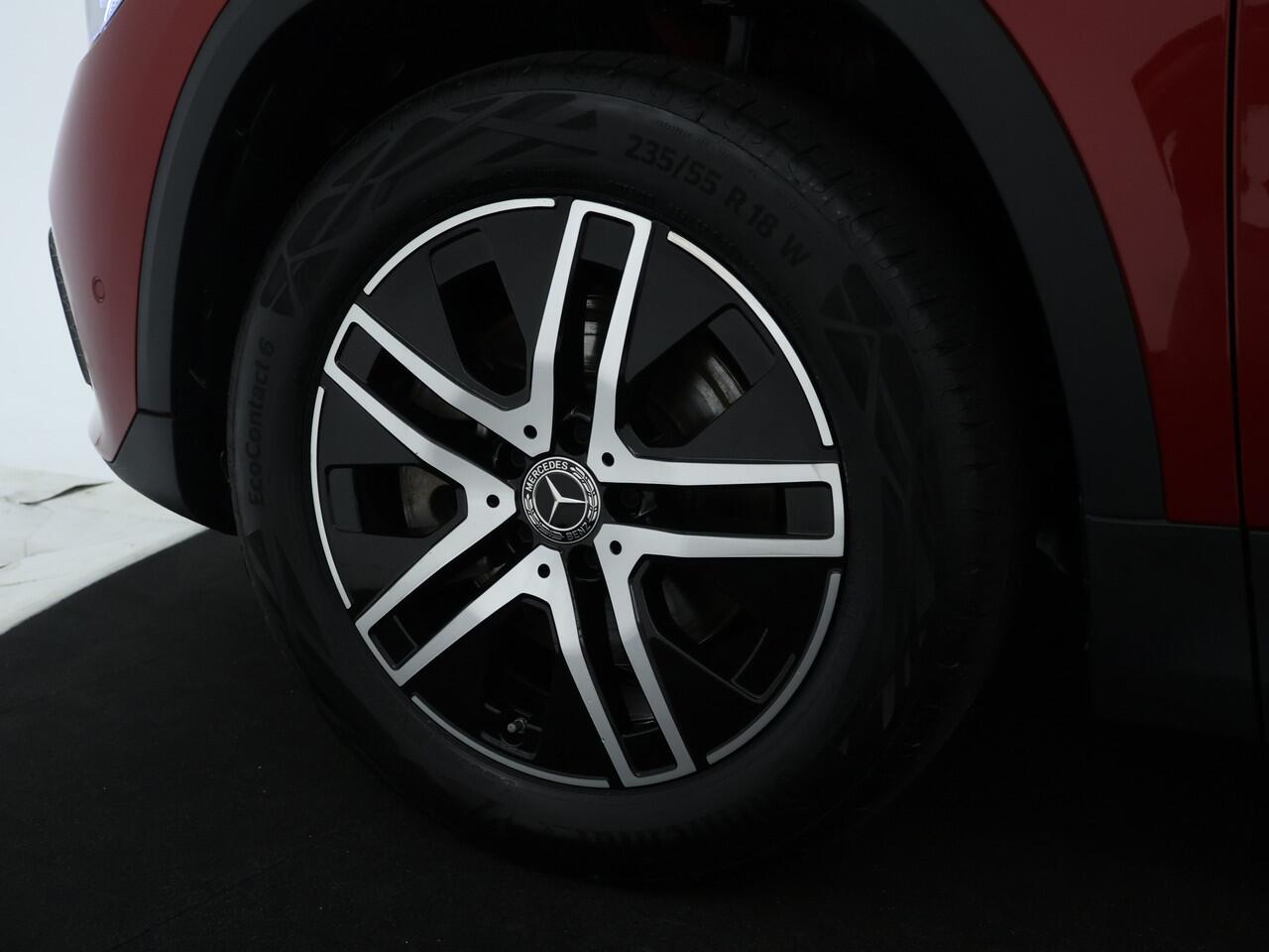 Mercedes-Benz GLA-KLASSE 250 e Plug-In Hybride | Panoramadak | Night Pakket | Trekhaak | 360° camera | Sfeerverlichting | Inclusief 24 maanden MB Certified garantie voor Europa.