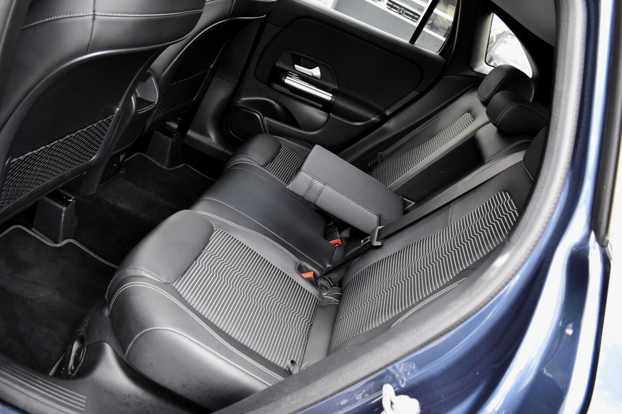 Mercedes-Benz GLA-KLASSE 250 e Progressive Distronic Carplay