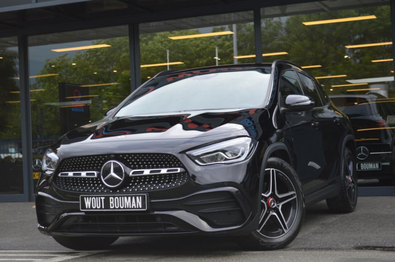 Mercedes-Benz GLA-KLASSE 200 AMG Led Widescreen Sfeer Camera Night Augmented Pdc