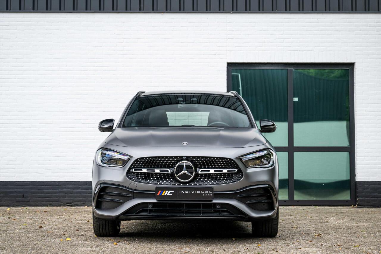 Mercedes-Benz GLA-KLASSE 250 e AMG Panorama Carbon Distronic Memory Magno