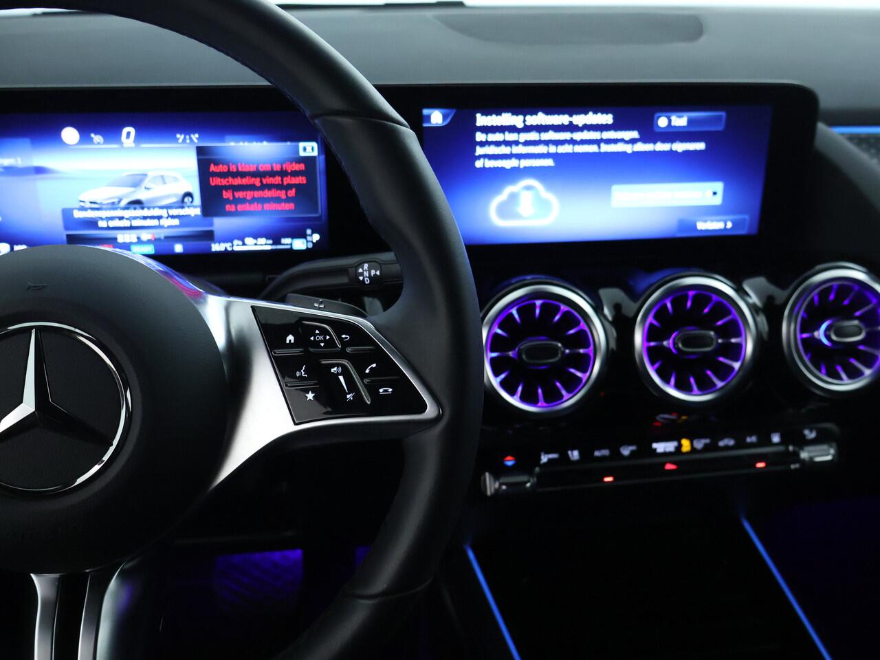 Mercedes-Benz GLA-KLASSE 250 e Plug-In Hybride | Trekhaak | Night Pakket | Sfeerverlichting | 11 kW Laden | Stuur en Stoelverwarming | Inclusief 24 maanden MB Certified garantie voor Europa.