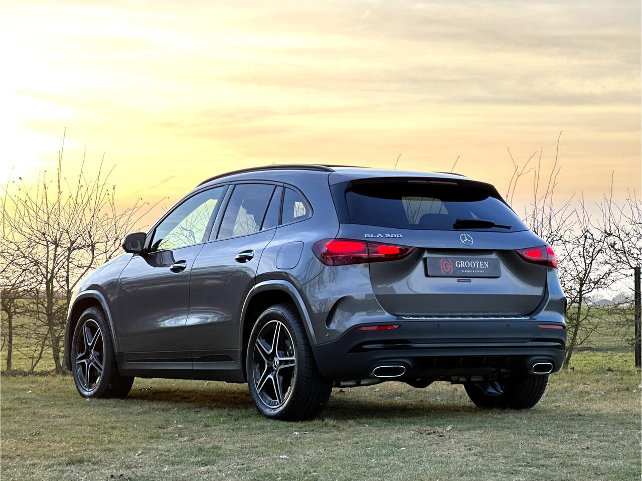 Mercedes-Benz GLA-KLASSE 200 Edition AMG Line - Night - Pano - Carbon