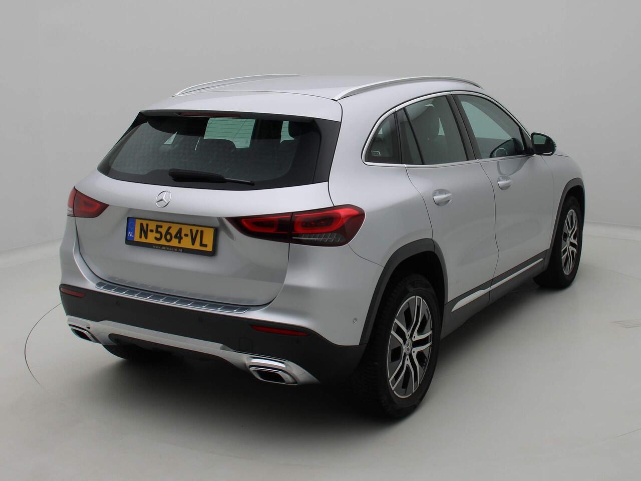 Mercedes-Benz GLA-KLASSE 200 Business Solution Luxury Aut. Nw-type Navi /Camera