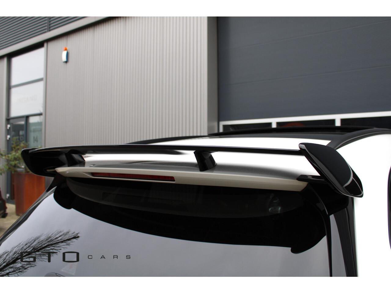 Mercedes-Benz GLA-KLASSE AMG 35 4MATIC AMG Ride Control/Panorama/Camera/Burmester/