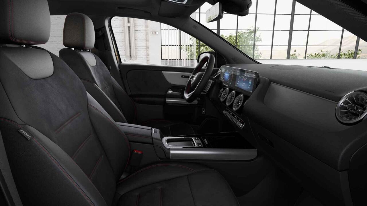 Mercedes-Benz GLA-KLASSE 180 Star Edition AMG Line | Panoramaschuifdak | Night| Achteruitrijcamera | Dodehoekassistent