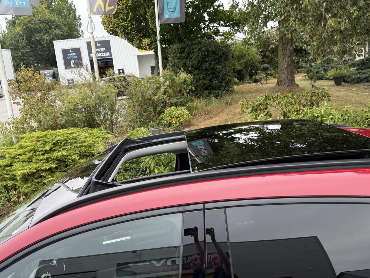 Mercedes-Benz GLA-KLASSE 250e AMG 218PK PanooTrekhaak