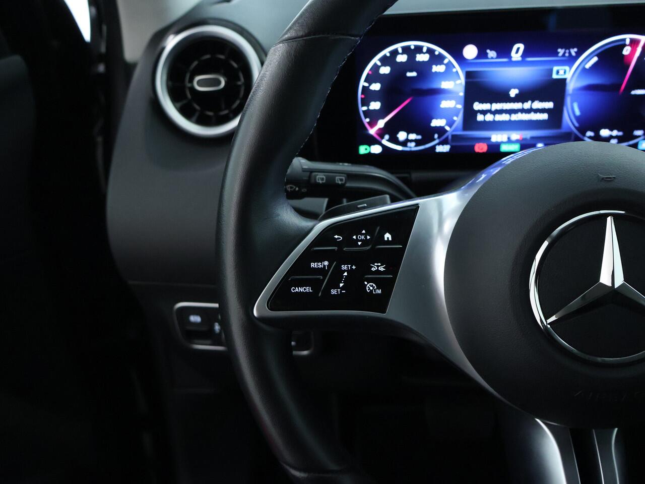 Mercedes-Benz GLA-KLASSE 250 e Plug-In Hybride | Progressive Line Advanced | Burmester® | Dodehoek Assist | Memory Voorstoelen | Stuur en Stoelverwarming | Ledkoplampen | Inclusief 24 maanden MB Certified garantie voor Europa.