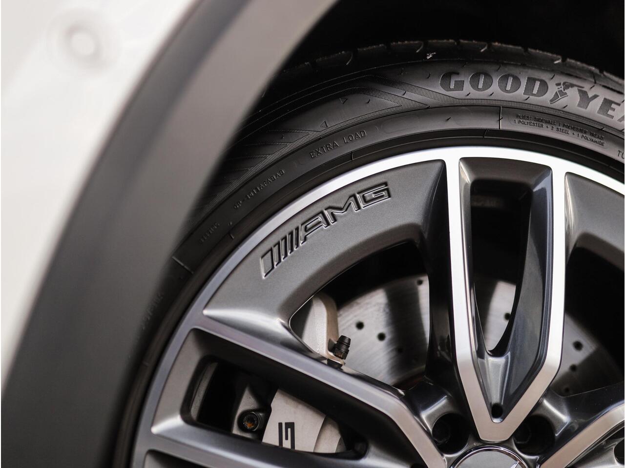 Mercedes-Benz GLA-KLASSE AMG 35 4MATIC | Trekhaak | Camera | Pano | Sfeerverlichting | Stoelverw.