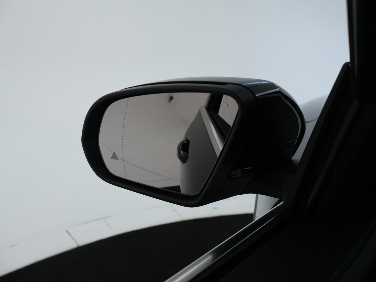 Mercedes-Benz GLA-KLASSE 250 e Plug-In Hybride | Progressive Line Advanced | Burmester® | Dodehoek Assist | Memory Voorstoelen | Stuur en Stoelverwarming | Ledkoplampen | Inclusief 24 maanden MB Certified garantie voor Europa.