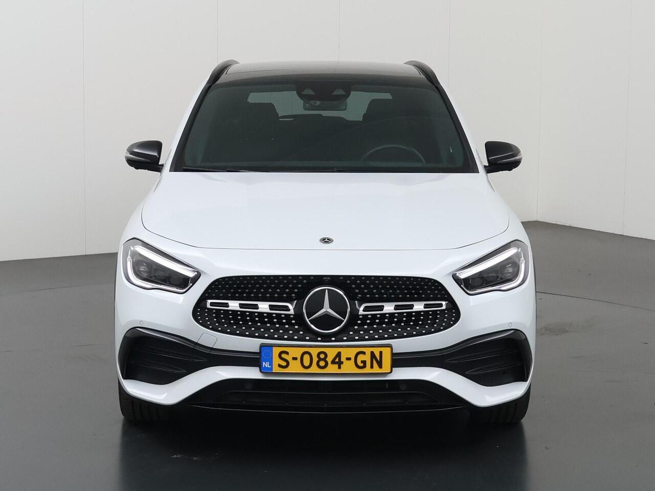 Mercedes-Benz GLA-KLASSE 250 e AMG Line | Night | Panoramadak | Multibeam | Memory | Rijassistentiepakket | 360 graden camera |