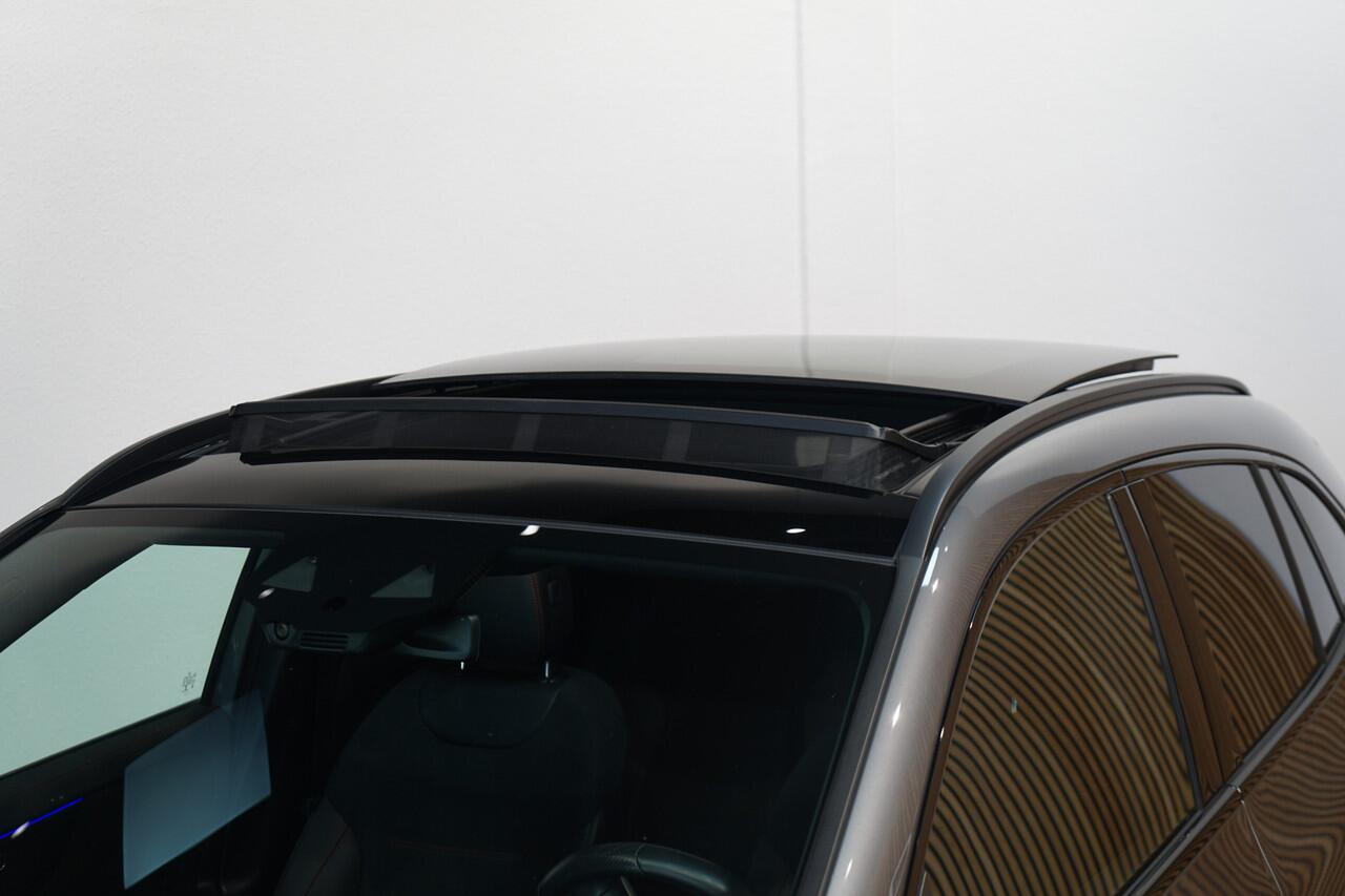 Mercedes-Benz GLA-KLASSE 250 e AMG ? PANO ? CARBON ? NIGHT ? CAMERA ? SFEER