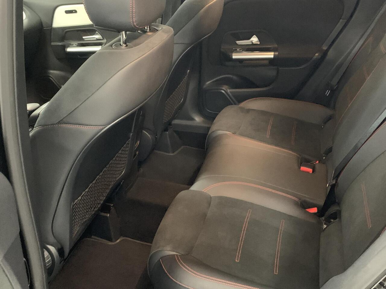 Mercedes-Benz GLA-KLASSE 250 e AMG Line | PANORAMADAK | TREKHAAK | RONDOM ZICHT CAMERA | COMPLETE AUTO!