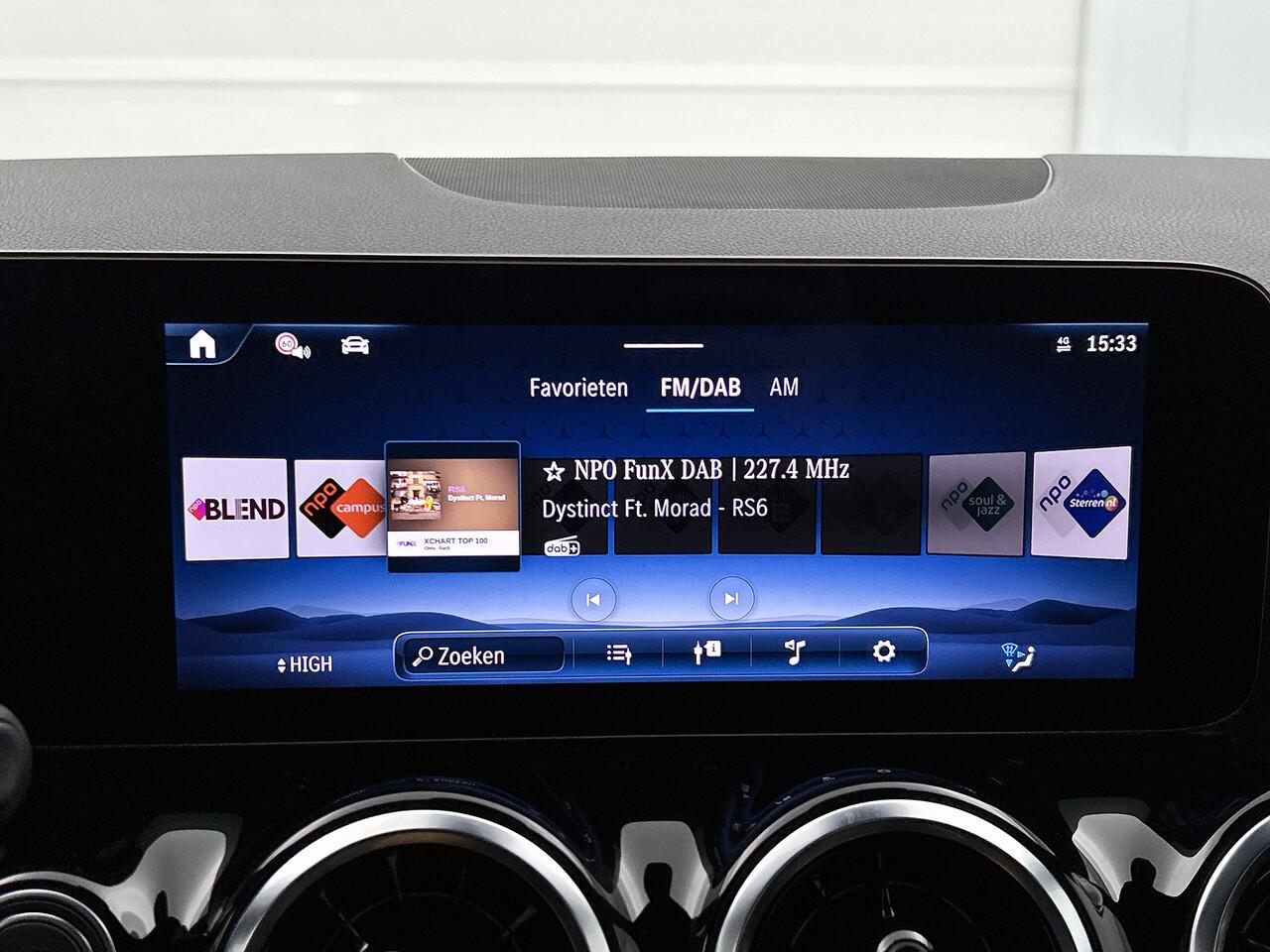 Mercedes-Benz GLA-KLASSE 250 e Plug-In Hybride Luxury | Parkeerpakket met Camera | Car Play | Stoelverwarming | LED | Spiegelpakket | Inclusief 24 maanden Mercedes-Benz Certified garantie voor Europa.