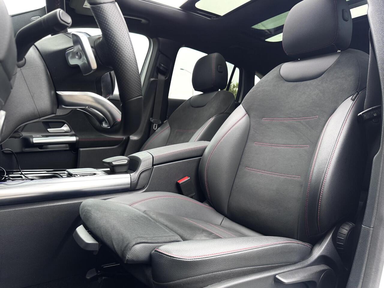 Mercedes-Benz GLA-KLASSE 220 d AMG PANO SFEER | ZO GOED ALS NIEUW !