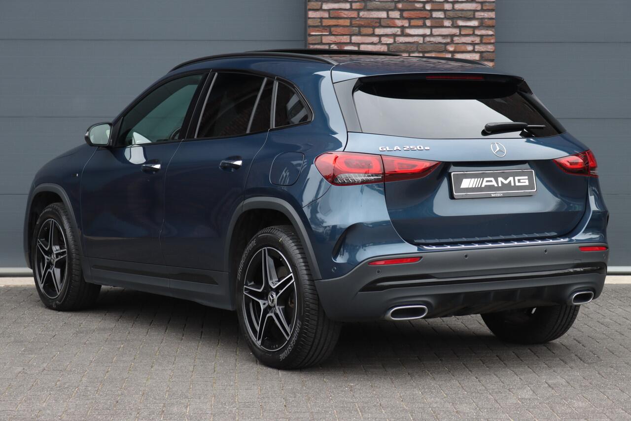 Mercedes-Benz GLA-KLASSE 250 e AMG Line | Panoramadak | Memory | Advanced Sound System | Surround Camera | Keyless Go | Sfeerverlichting | Nightpakket |