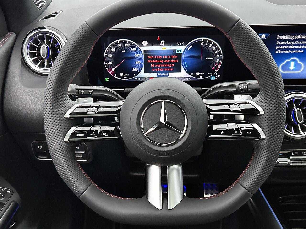 Mercedes-Benz GLA-KLASSE 250 e Business Solution AMG | Nightpakket | Smartphone integratie | Multibeam LED | Panoramaschuifdak | Stoelverwarming voor |