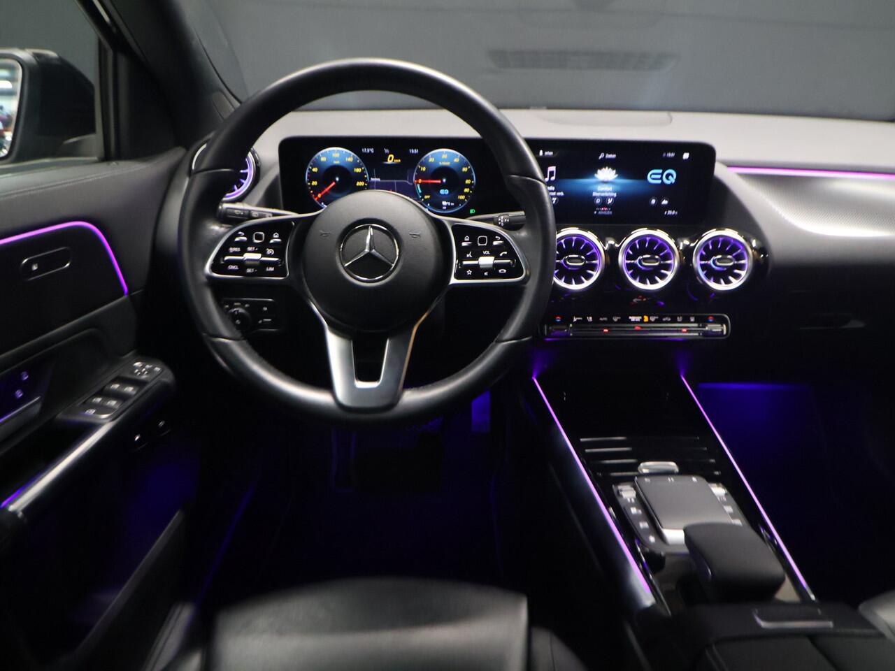 Mercedes-Benz GLA-KLASSE 250 e Business Solution Luxury Limited [TREKHAAK INKLAPBAAR, APPLE CARPLAY, ANDROID, STOELVERWARMING, CAMERA, VOL LEDER, CRUISE, CLIMATE, NIEUWSTAAT]