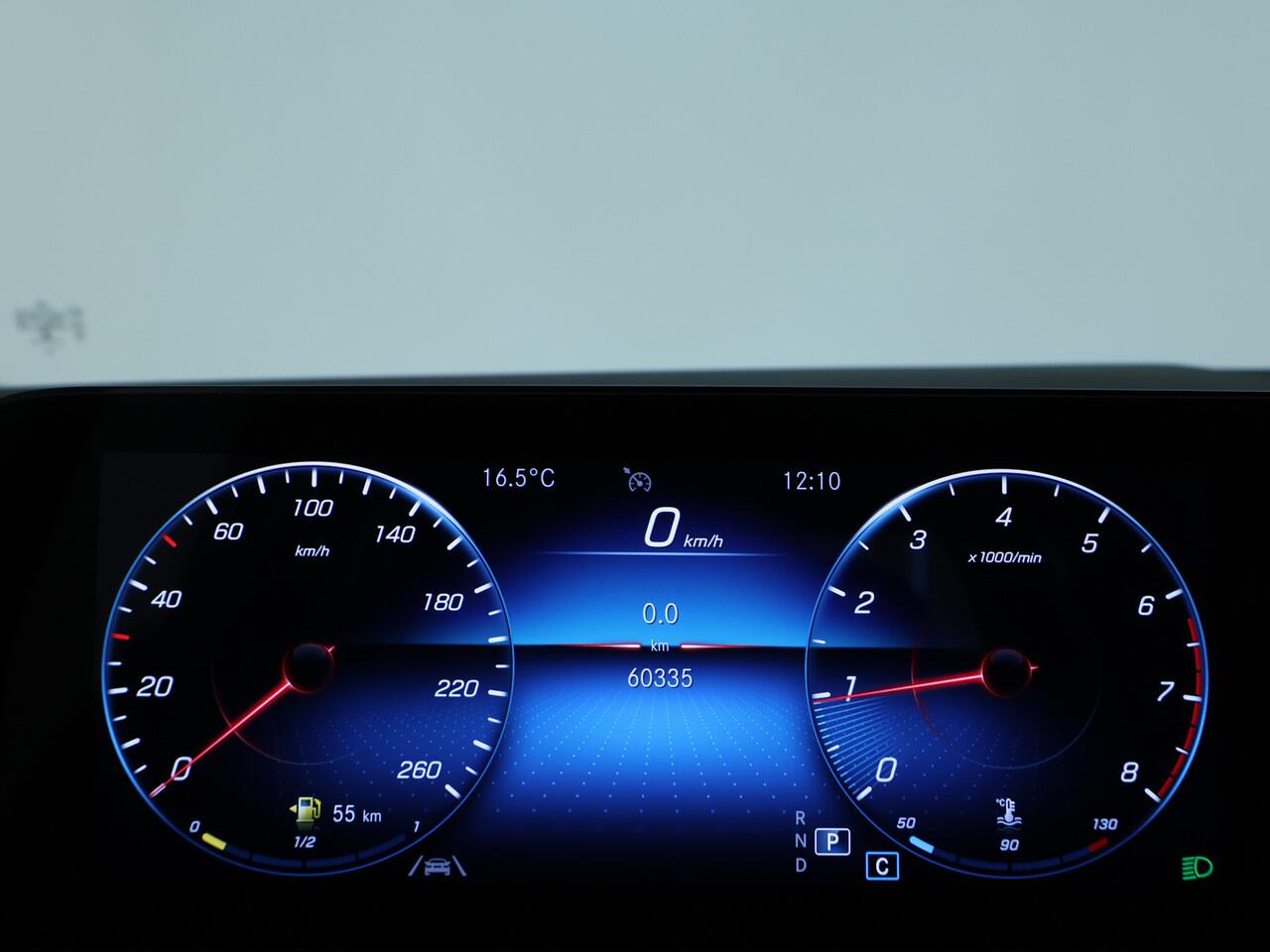 Mercedes-Benz GLA-KLASSE 180 Style | Stoelverwarming | Elektrisch bedienbare achterklep | Led koplampen | Spiegel pakket | Inclusief 24 maanden MB Certified garantie voor Europa.