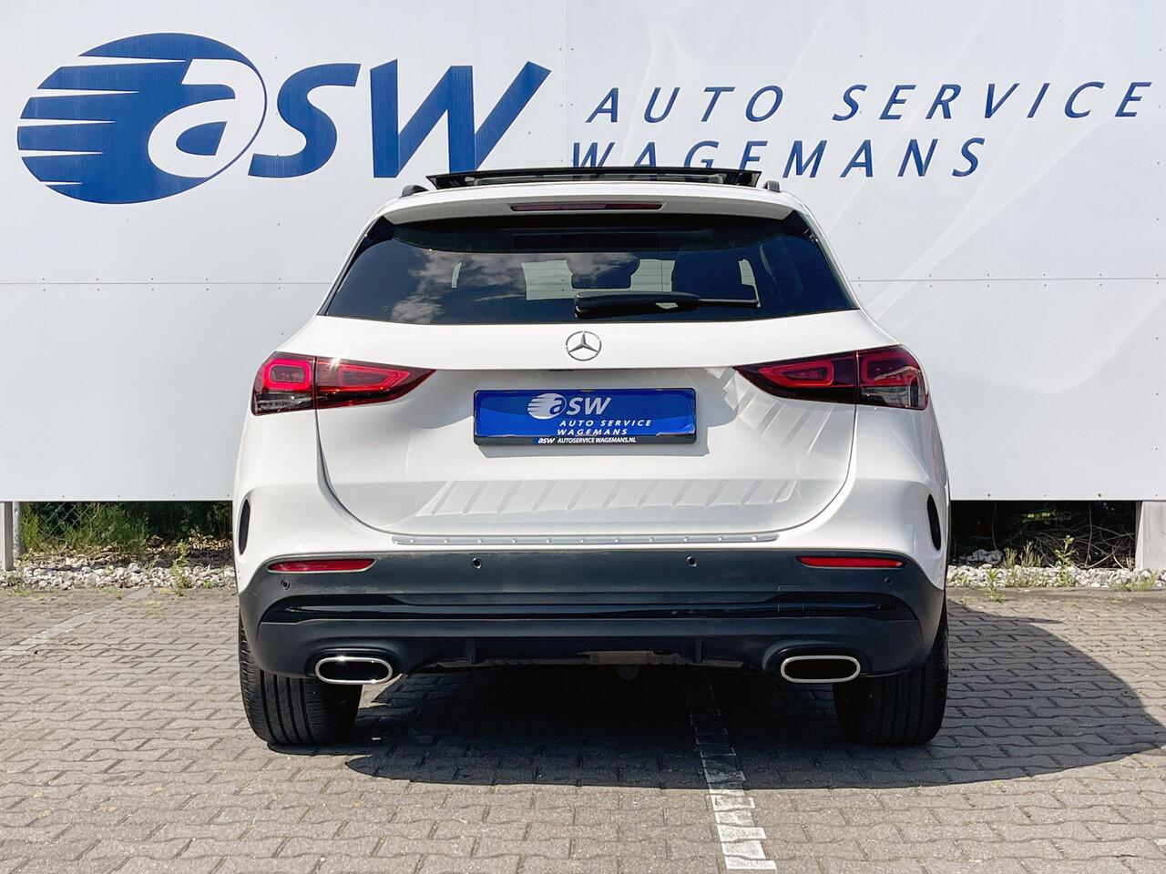 Mercedes-Benz GLA-KLASSE 200 AMG Line | Trekhaak | Pano | Burmester | Night Pakket