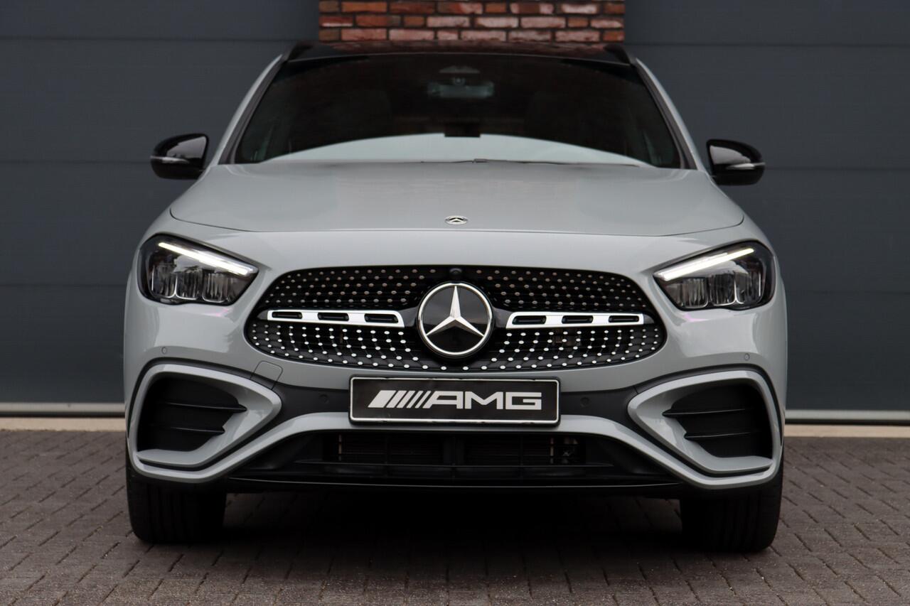 Mercedes-Benz GLA-KLASSE 250 e AMG Line | Panoramadak | Burmester | Distronic | Memory | Trekhaak | Keyless Go | Camera | Sfeerverlichting | Dodehoekassistent |
