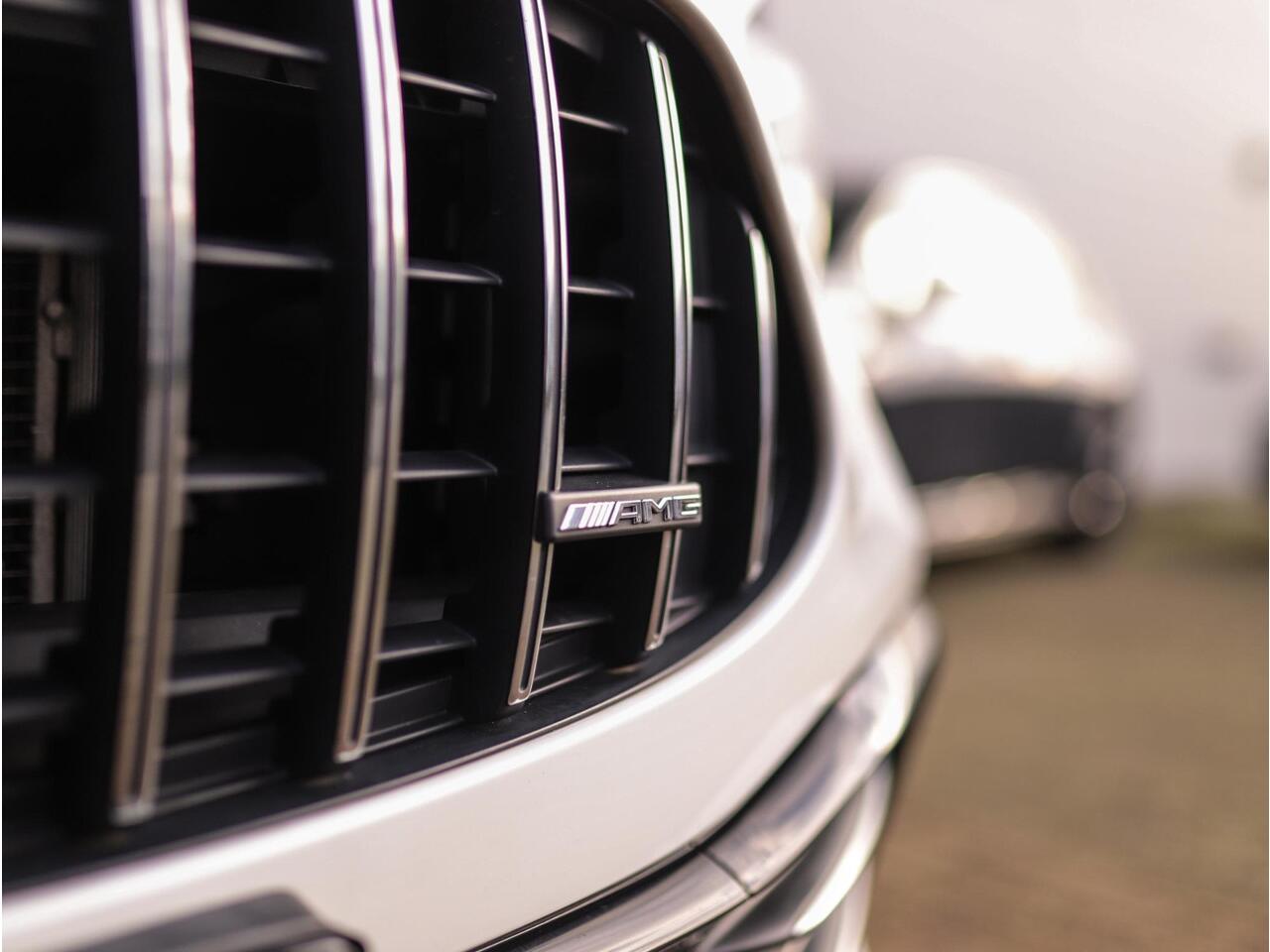 Mercedes-Benz GLA-KLASSE AMG 35 4MATIC | Trekhaak | Camera | Pano | Sfeerverlichting | Stoelverw.