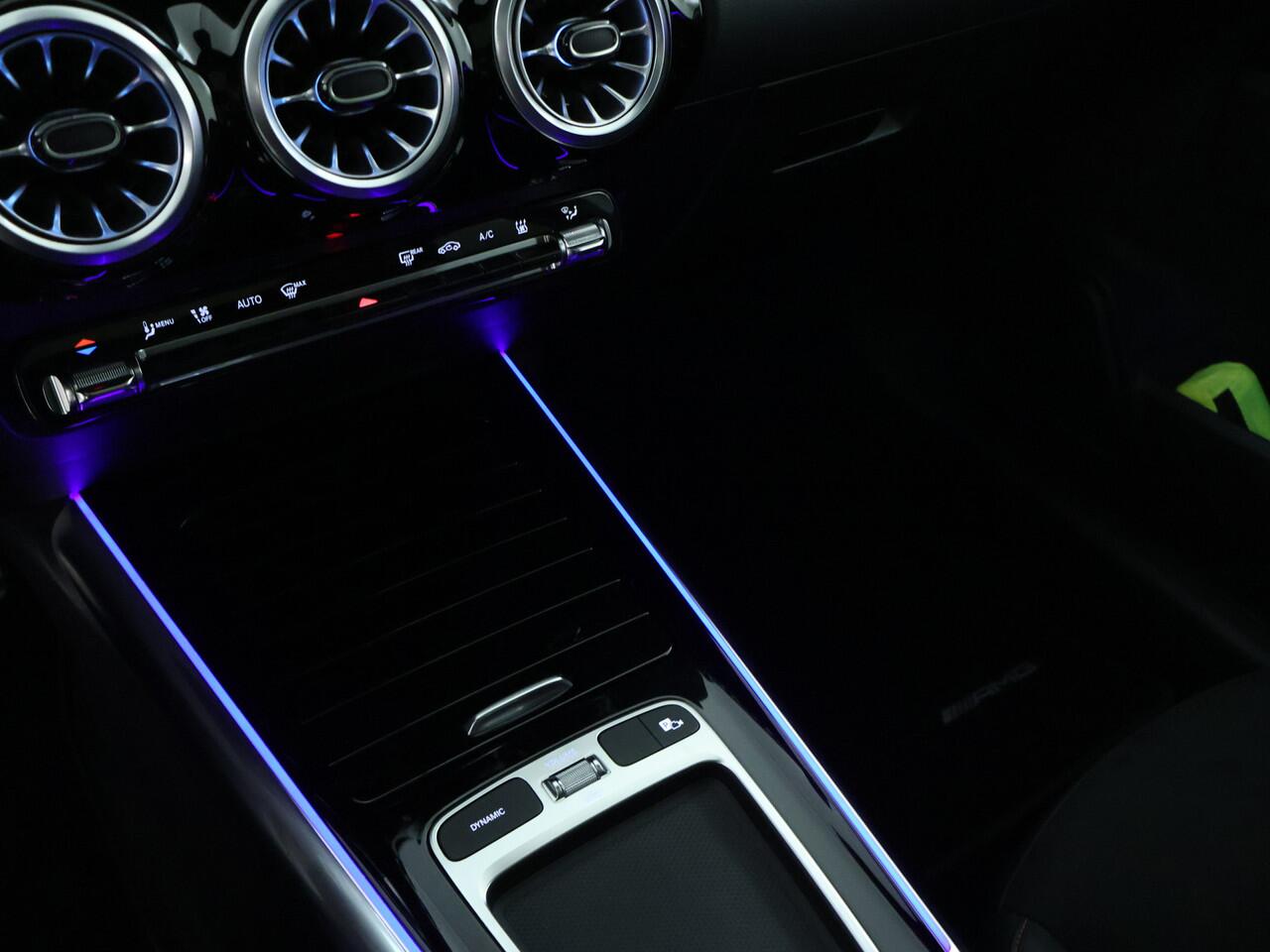 Mercedes-Benz GLA-KLASSE 250 e AMG Plug-In Hybride | AMG Line Advanced Plus | Panorama Schuif-Kanteldak | Dodehoek Assist | Stuur en Stoelverwarming | Inclusief 24 maanden Mercedes-Benz Certified garantie voor Europa.