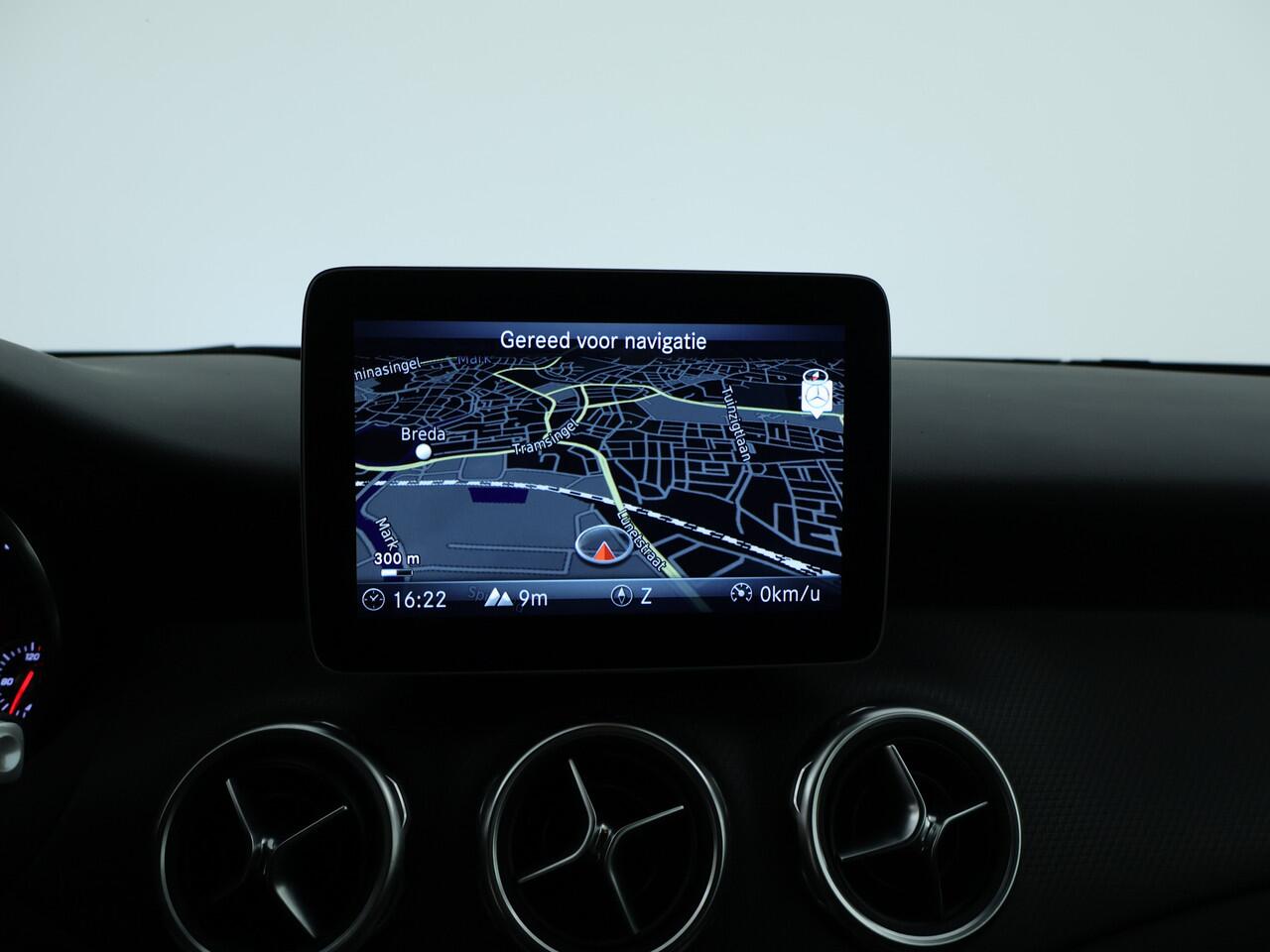 Mercedes-Benz GLA-KLASSE 180 Style automaat | Thermotronic Airco | Parkeersensoren + Camera | EASY PACK achterklep | Stoelverwarming | Navigatie | Inclusief 24 maanden MB Certified garantie voor Europa.